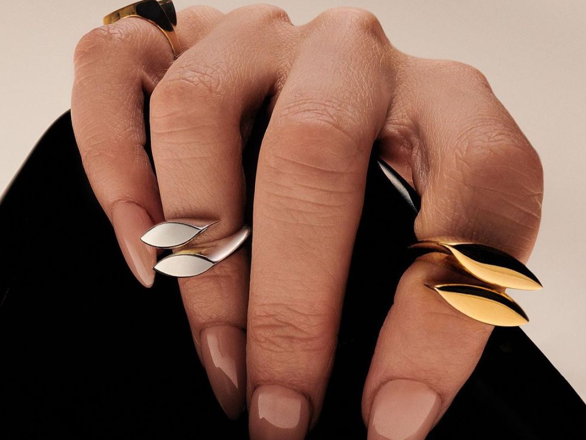 Mixer les bijoux or et argent : le nouveau réflexe mode 