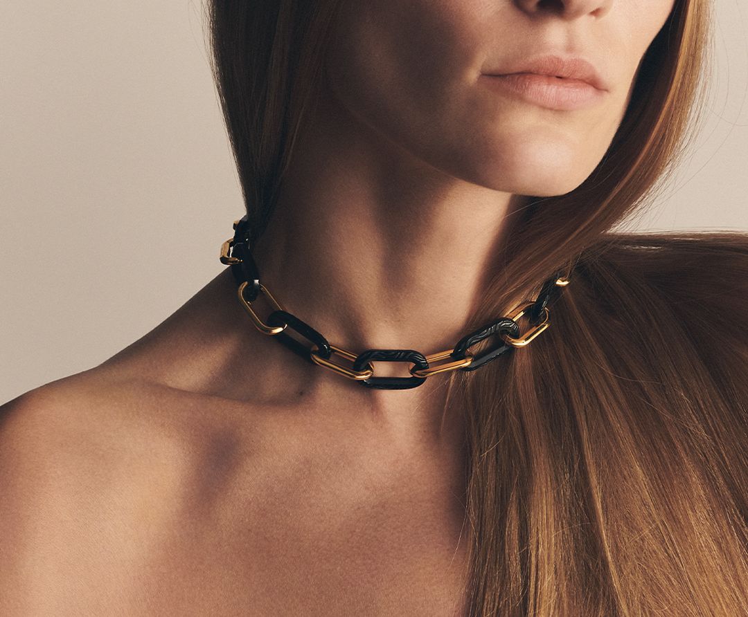 Les bijoux en maillons : comment les porter ?