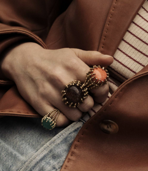 Bijoux oversize : quand la démesure devient signature 