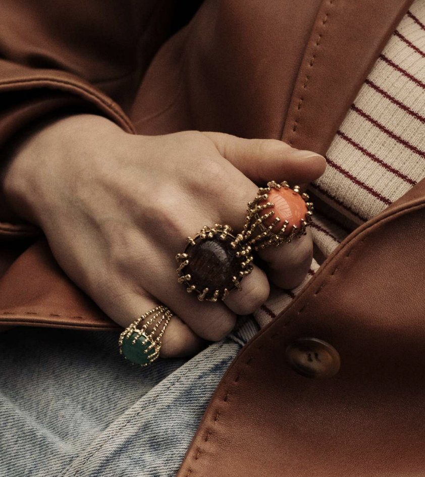 Bijoux oversize : quand la démesure devient signature 