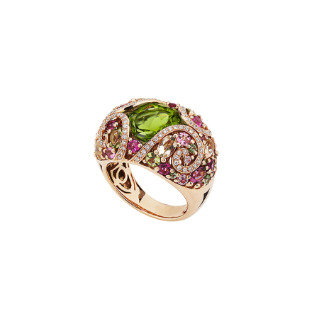 Bague “Shéhérazade” en or rose avec pierre de centre péridot, sertie de diamants, saphirs rose, tourmalines roses et vertes - ISABELLE LANGLOIS